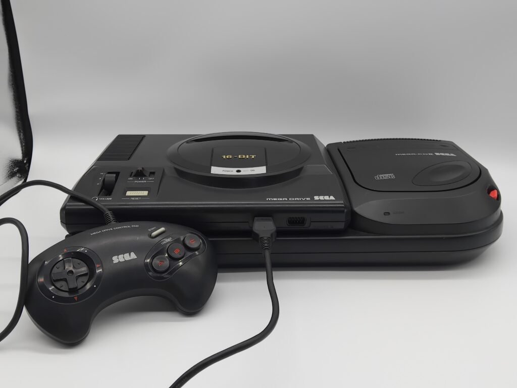 Combo Megadrive et Mega-CD II.